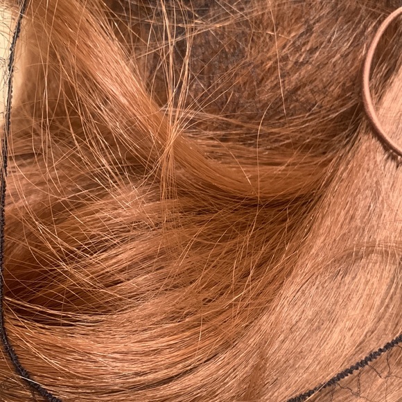 Straight 24” reddish-brown drawstring ponytail - Picture 5 of 6